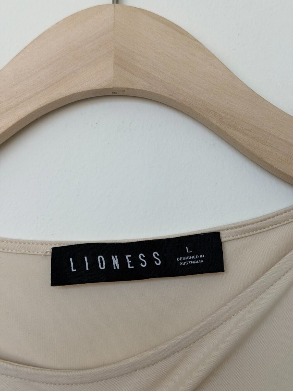 LIONESS Rendezvous Ruffle Top - Cream - Size L - Picture 3 of 4